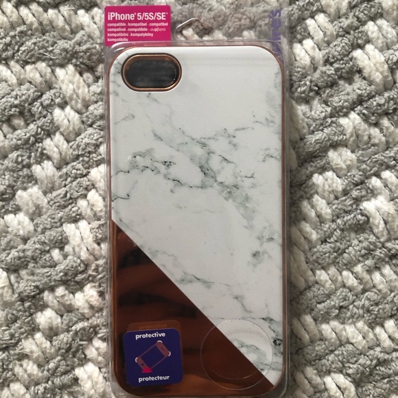 Claire’s iphone 5/5S/SE case - Picture 1 of 1
